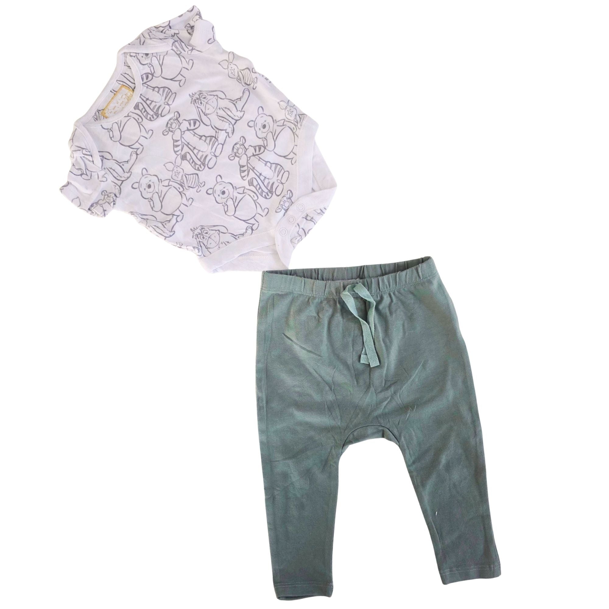B - Lot de 2 robes 12 - 18 mois  #356