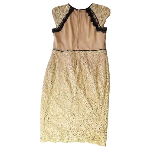 B - Robe taille M (large) #218