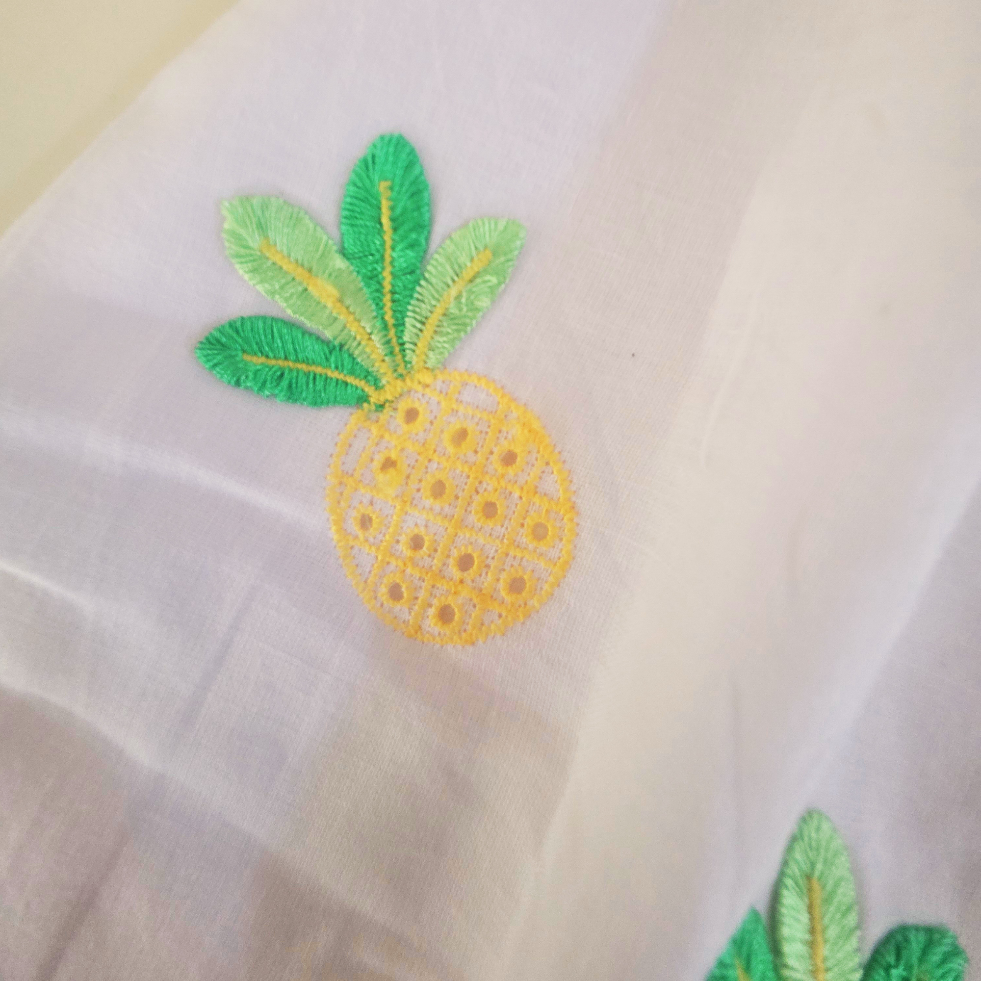 B - Robe brodée 3 ans #298