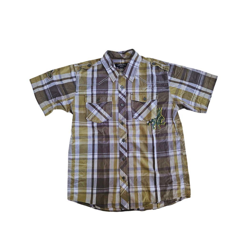B - une chemise à  manches courtes 10 ans #495