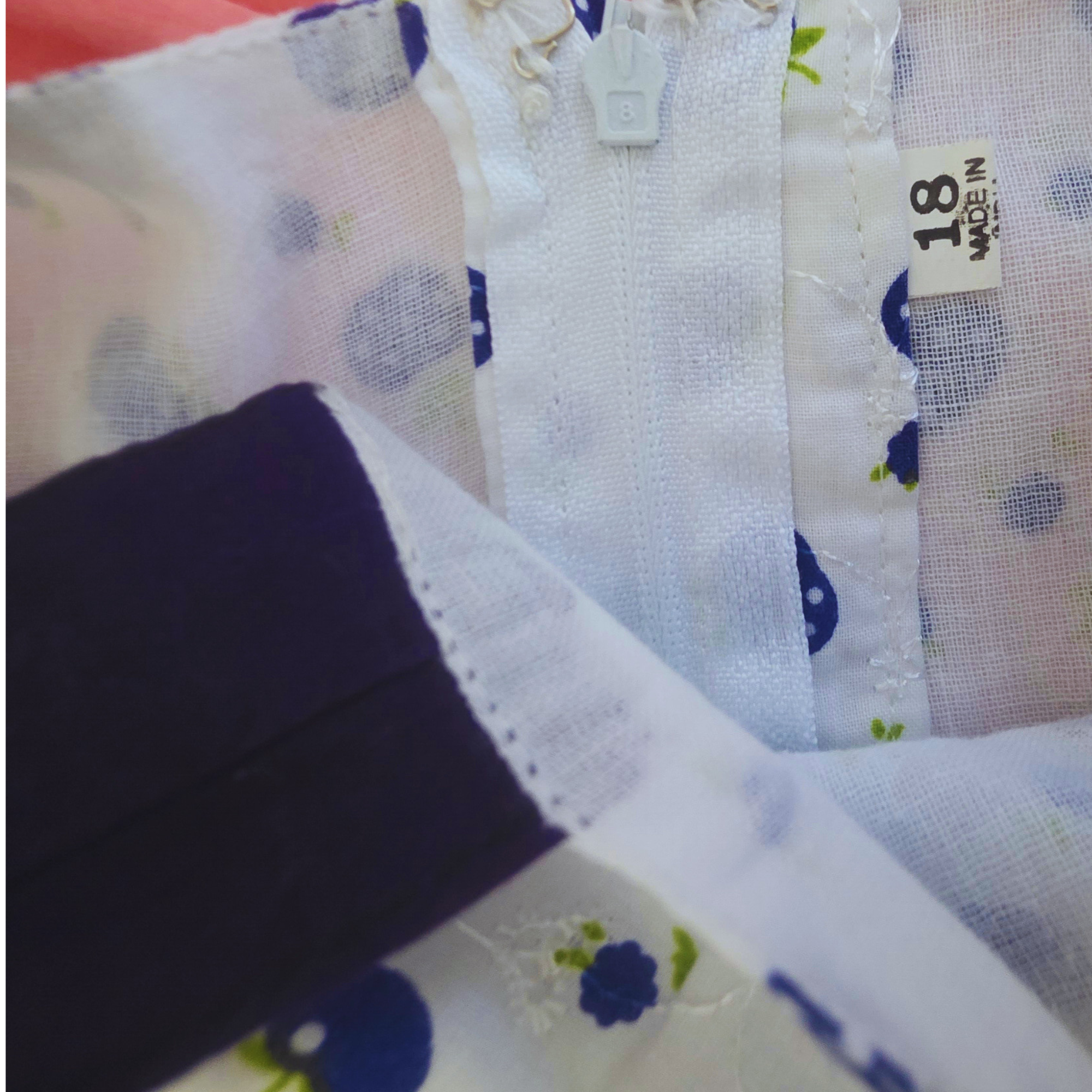 C - Lot de 2 robes 18 mois #311