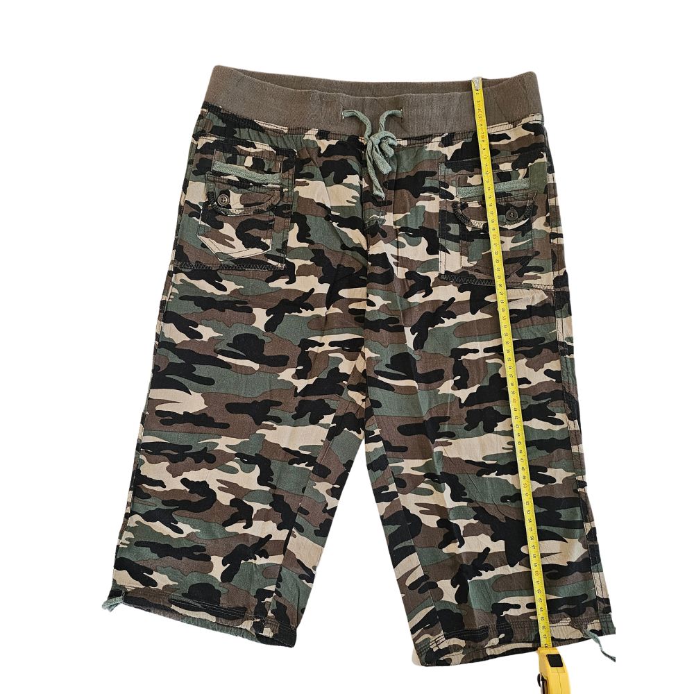 Pantalon short cargo camouflage taille L #550